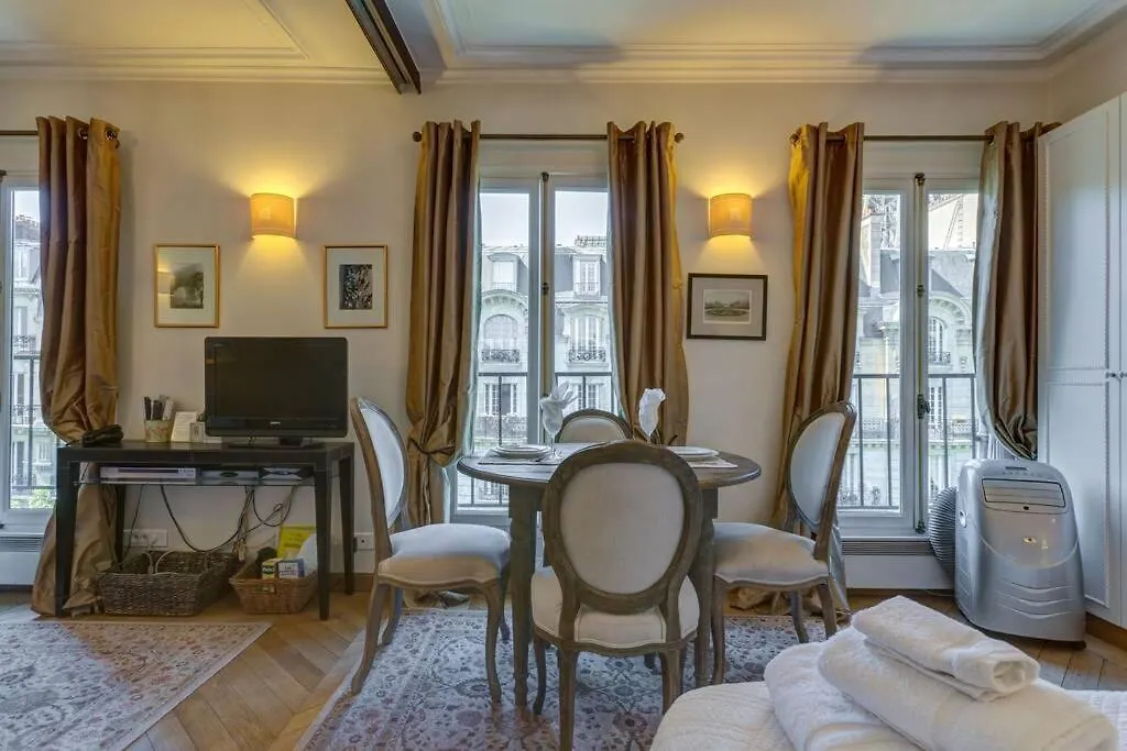 Apartamento 27 Avenue De La Bourdonnais 75007 Chablis París Francia