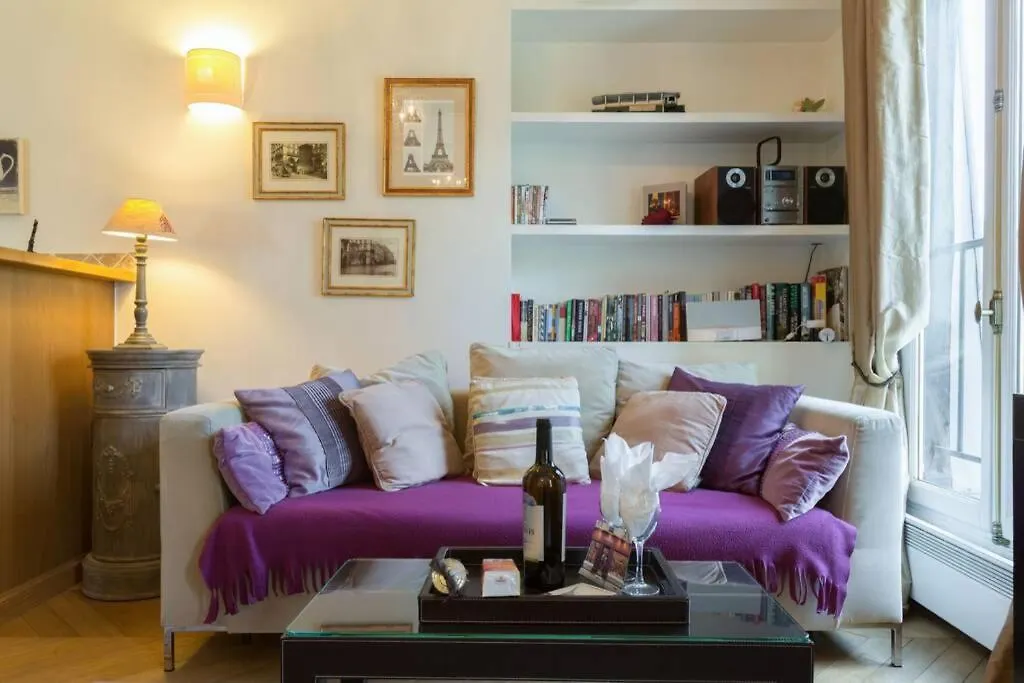 Appartement 27 avenue de la bourdonnais 75007 CHABLIS à Paris