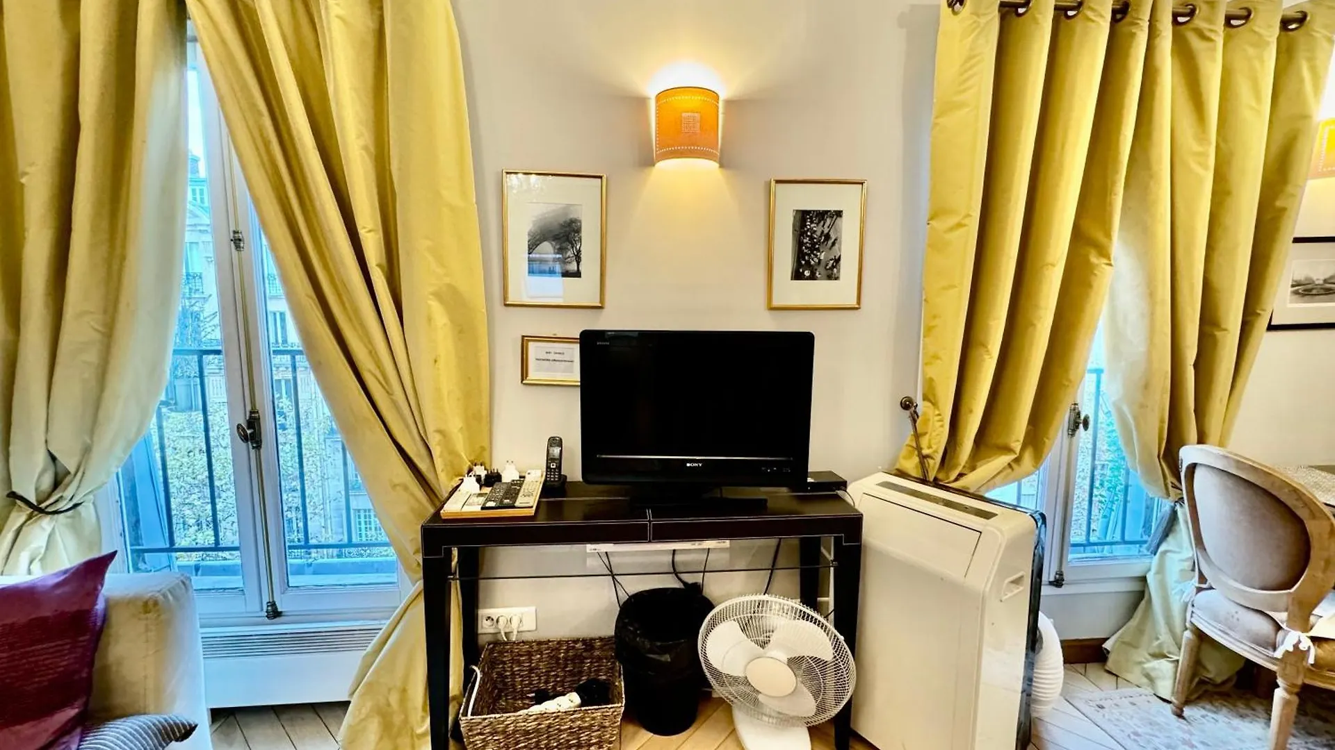 Appartement 27 avenue de la bourdonnais 75007 CHABLIS à Paris